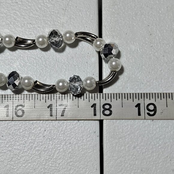 Elegant Handcrafted Silver Tone Faux Pearl  Faceted Bead Necklace Fashion Women - Picture 6 of 6